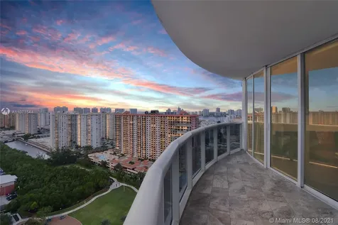 17201 Collins Avenue Sunny Isles Beach FL 33160