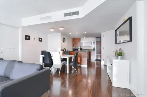 17201 Collins Avenue Sunny Isles Beach FL 33160