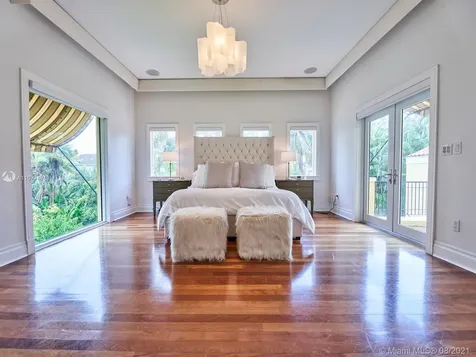 279 Galeon Court Coral Gables FL 33143