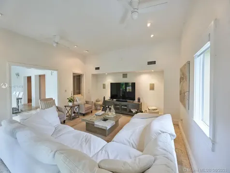 279 Galeon Court Coral Gables FL 33143