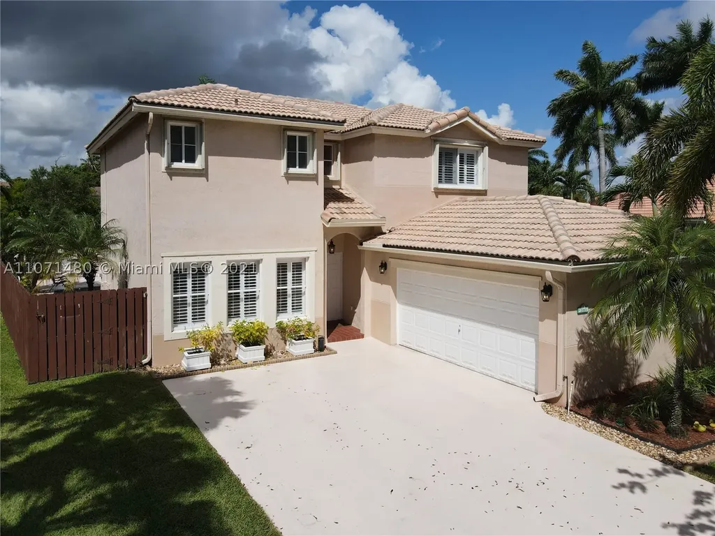 13864 S Garden Cove Circle Davie FL 33325