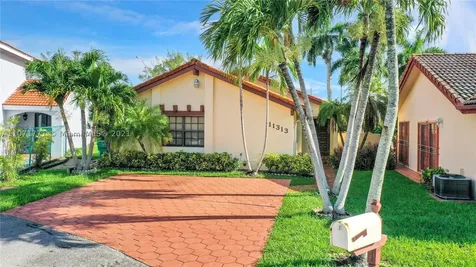 11313 SW 24th Terrace Miami FL 33165