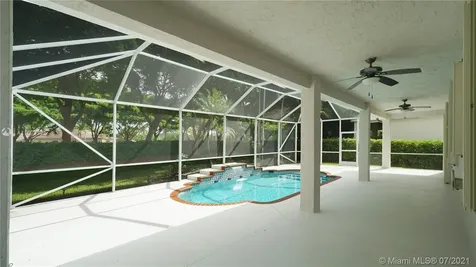 712 Tulip Creek Weston FL 33327