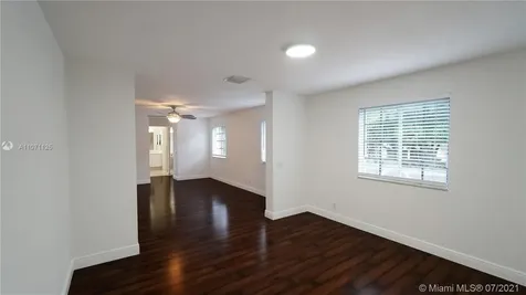712 Tulip Creek Weston FL 33327