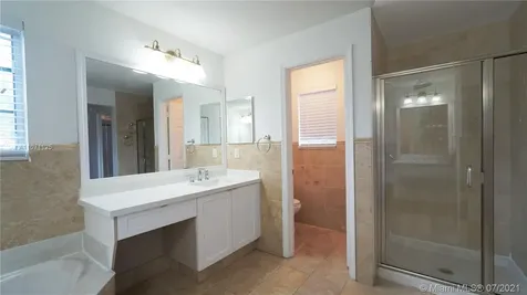 712 Tulip Creek Weston FL 33327