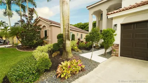 712 Tulip Creek Weston FL 33327