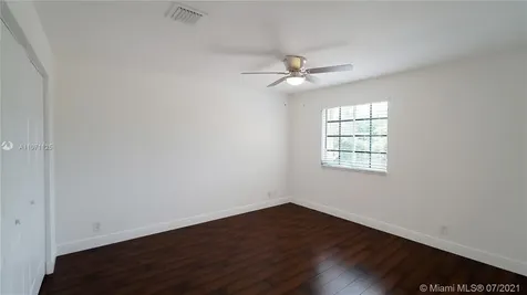 712 Tulip Creek Weston FL 33327