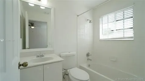 712 Tulip Creek Weston FL 33327