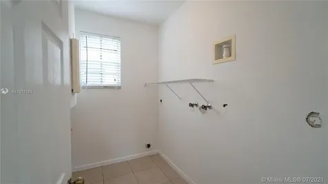 712 Tulip Creek Weston FL 33327