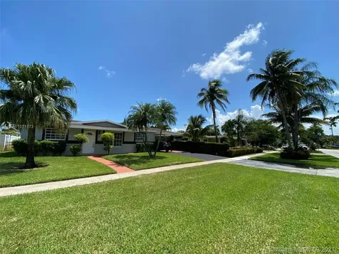 3610 NW 41st Street Lauderdale Lakes FL 33309