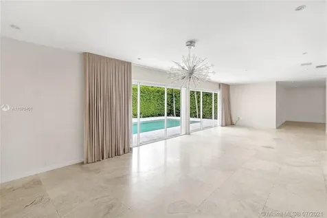 6620 Windsor Lane Miami Beach FL 33141