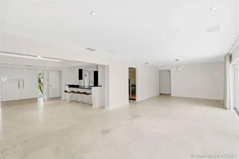 6620 Windsor Lane Miami Beach FL 33141