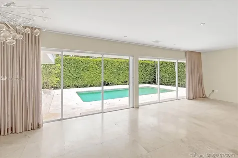 6620 Windsor Lane Miami Beach FL 33141