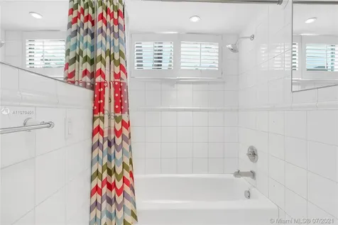 6620 Windsor Lane Miami Beach FL 33141