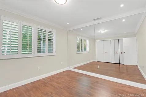 6620 Windsor Lane Miami Beach FL 33141