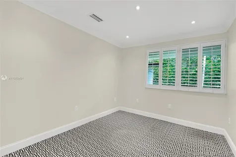 6620 Windsor Lane Miami Beach FL 33141
