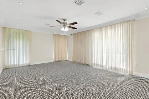 6620 Windsor Lane Miami Beach FL 33141