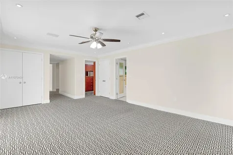 6620 Windsor Lane Miami Beach FL 33141