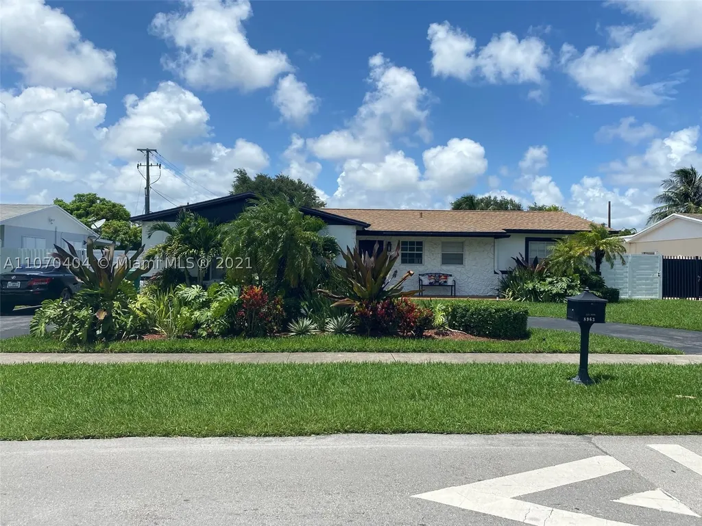 8963 SW 178th Terrace Palmetto Bay FL 33157