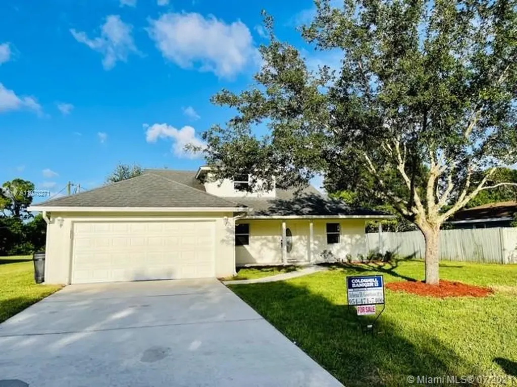733 NE Lanfair Street Port St. Lucie FL 34983