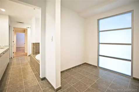 3449 NE 1st Avenue Miami FL 33137