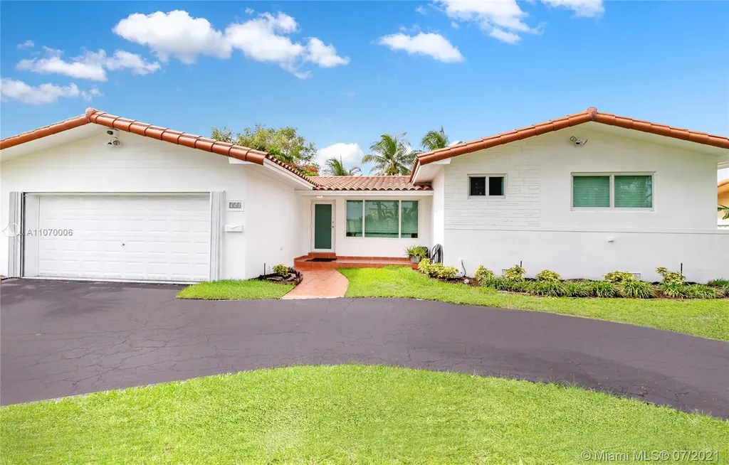 751 Heron Avenue Miami Springs FL 33166