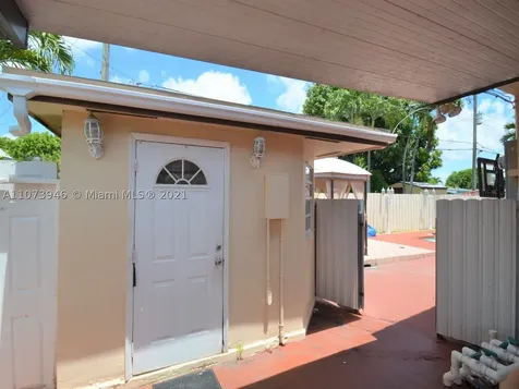 5025 SW 113th Court Miami FL 33165