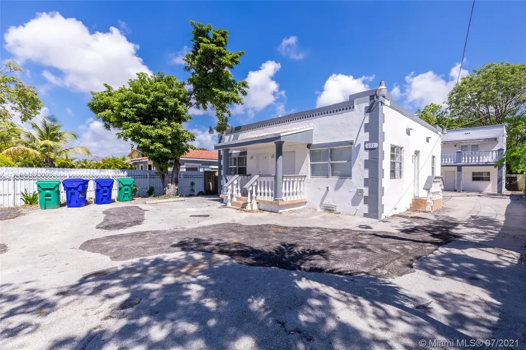 853 NW 29th Street Miami FL 33127