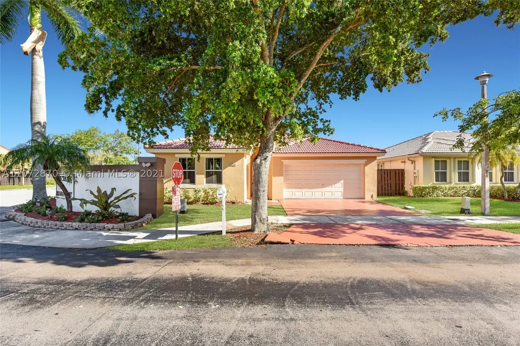 16200 SW 83rd Lane Miami FL 33193