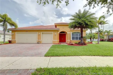 11317 Temple Street Cooper City FL 33330