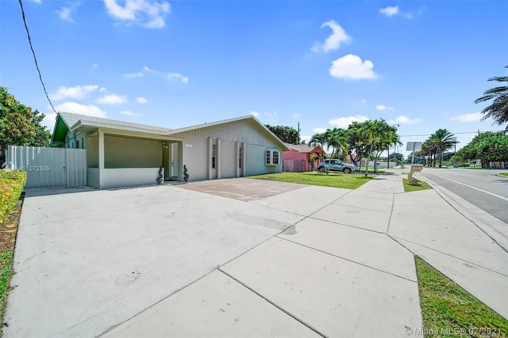 10523 SW 176th Street Miami FL 33157