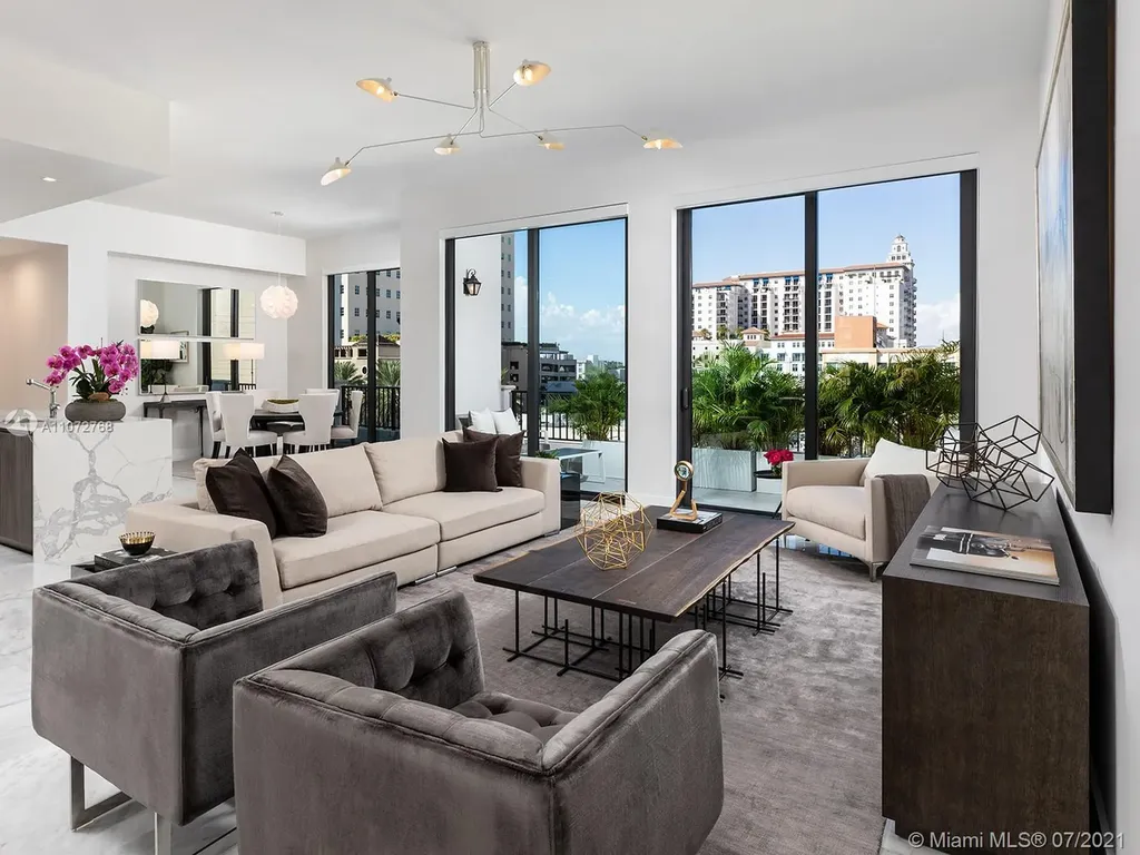 275 Giralda Avenue Coral Gables FL 33134