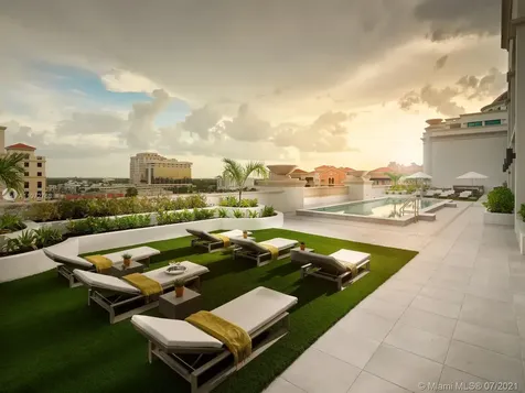 275 Giralda Avenue Coral Gables FL 33134