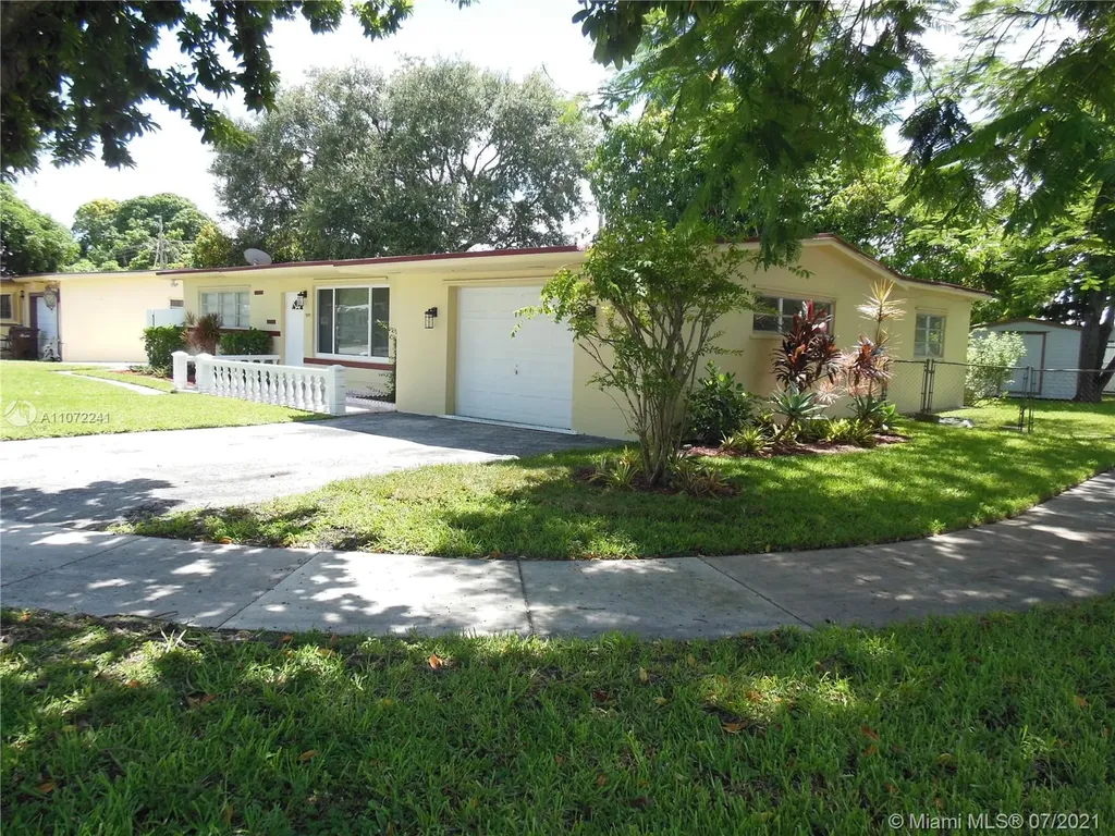 5590 W 13th Court Hialeah FL 33012