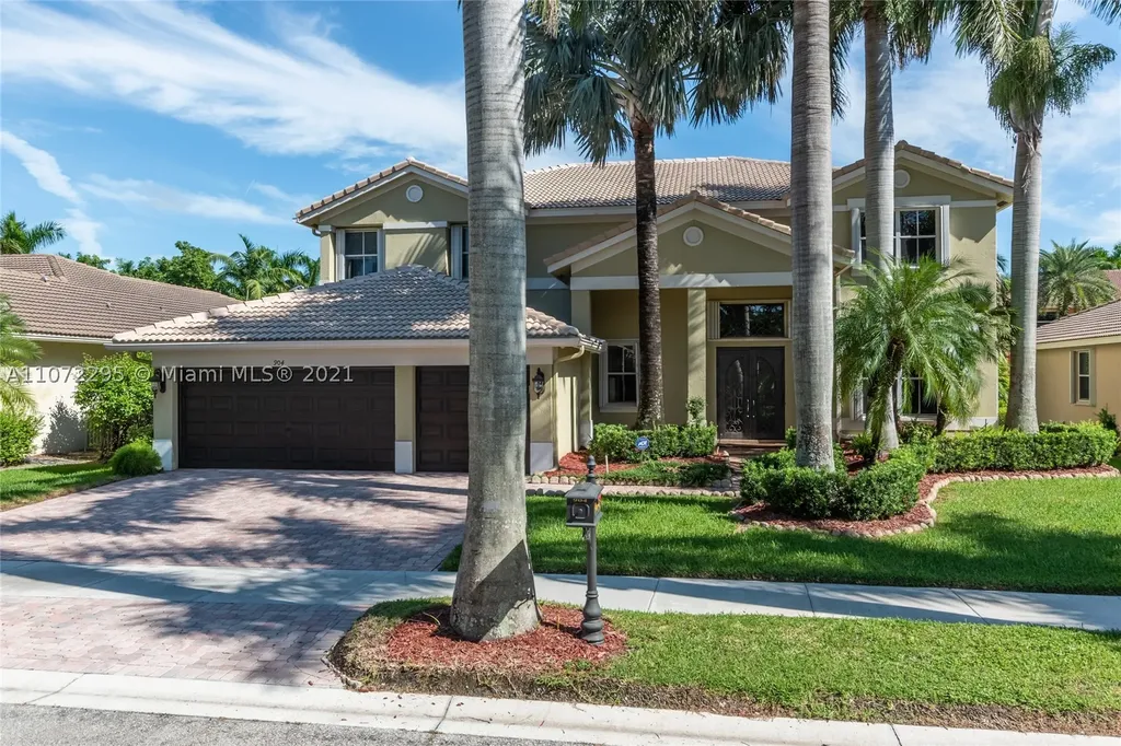 904 Stillwater Court Weston FL 33327
