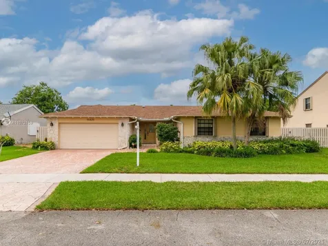 14621 Kirsten Court Davie FL 33325