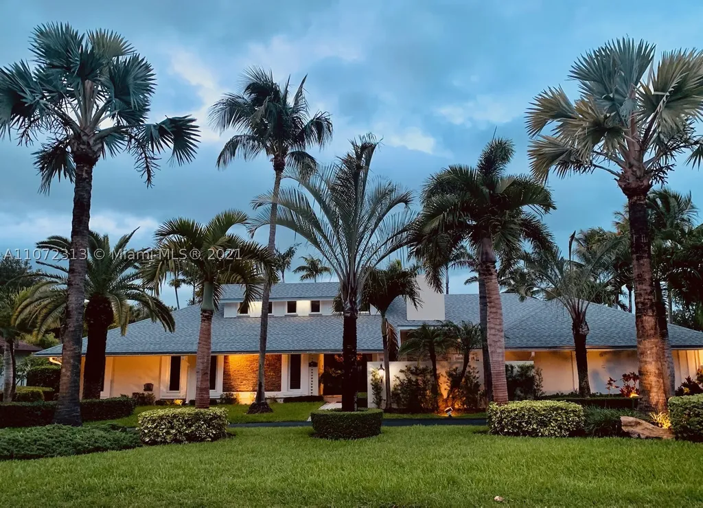 7525 SW 179th Terrace Palmetto Bay FL 33157