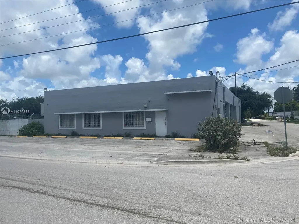5731 SW 23rd Street West Park FL 33023