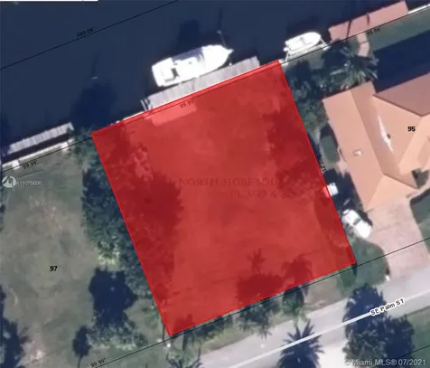 8545 SE Palm Street Hobe Sound FL 33455