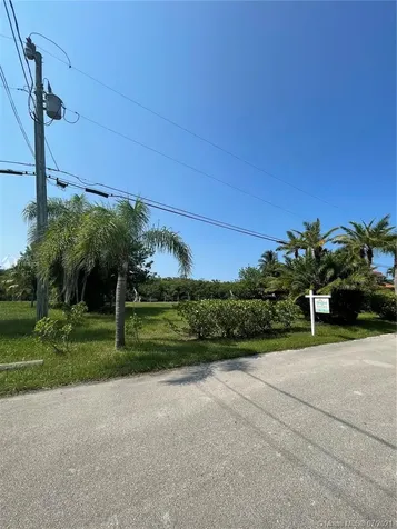 8545 SE Palm Street Hobe Sound FL 33455