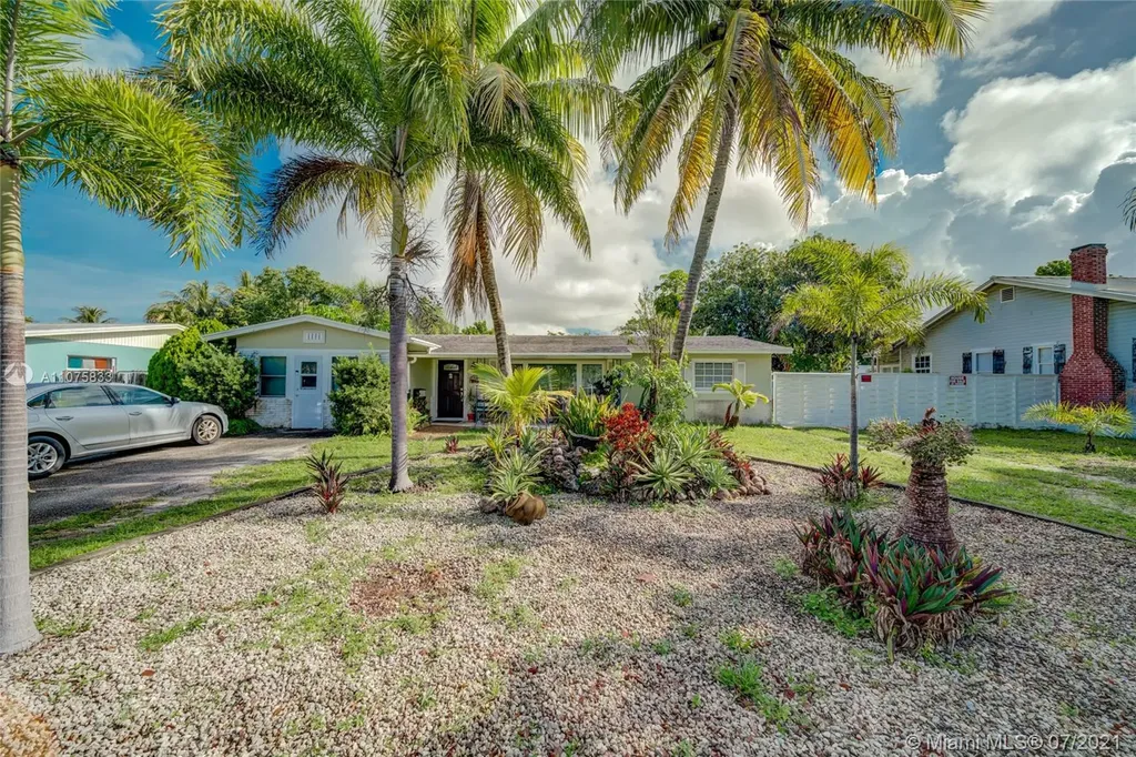 1181 NE 1st Street Pompano Beach FL 33060