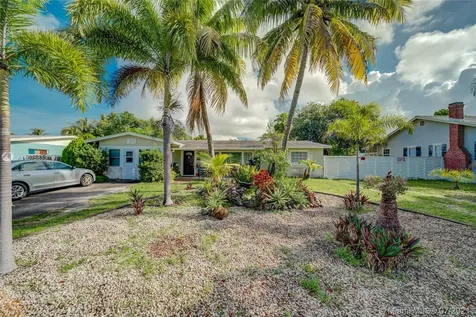 1181 NE 1st Street Pompano Beach FL 33060