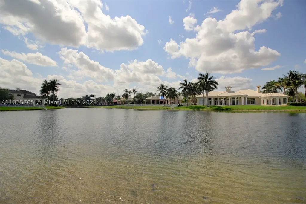 12534 Stoneway Court Davie FL 33330