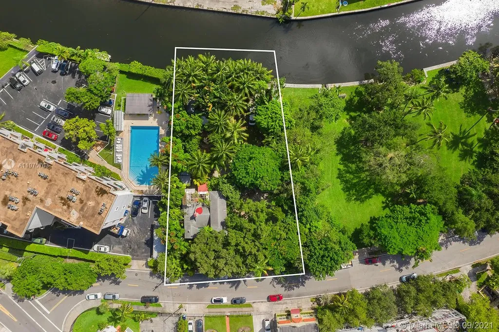435 NE 77th Street Road Miami FL 33138