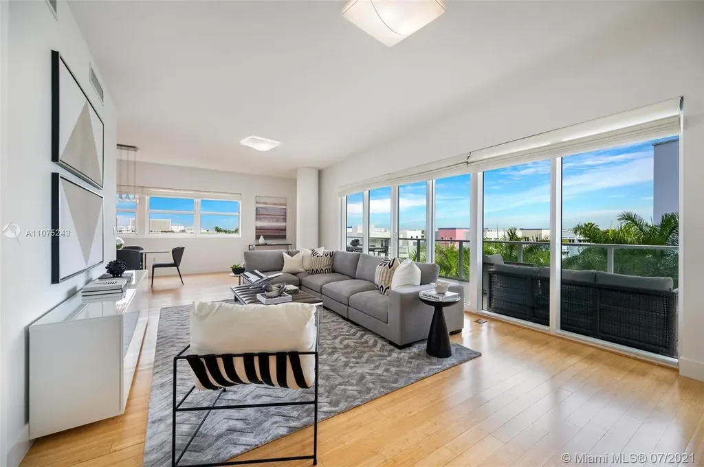 6103 Aqua Avenue Miami Beach FL 33141