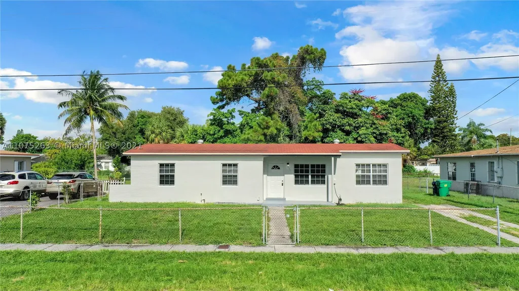 611 NW 34th Terrace Lauderhill FL 33311
