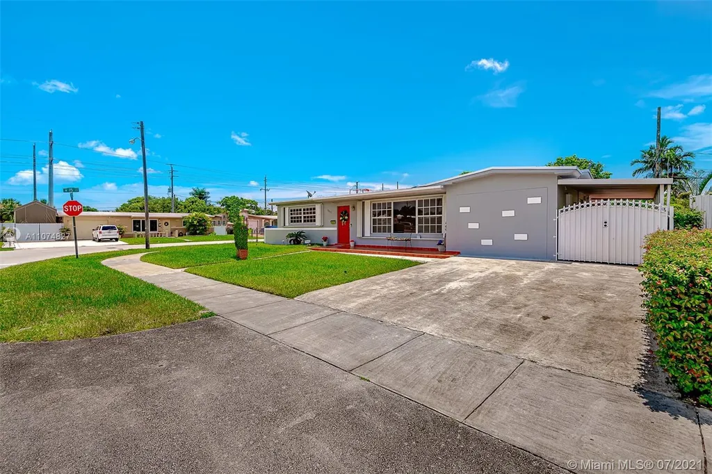 1560 W 53rd Terrace Hialeah FL 33012