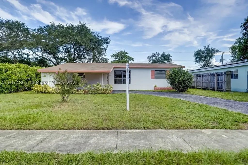 6290 Atlanta Street Hollywood FL 33024