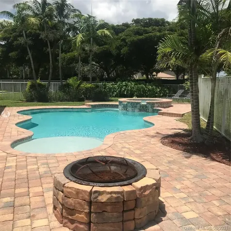 1084 Sunflower Circle Weston FL 33327