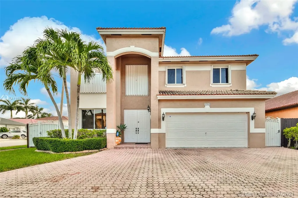 5762 SW 165th Court Miami FL 33193